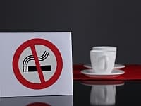 Całkowity zakaz palenia w&nbspmiejscach publicznych?