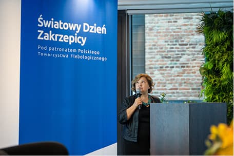 Professor Anetta Undas giving a talk on periprocedural anticoagulation at the Scientific WTD Conference in Warsaw; October 12, 2024